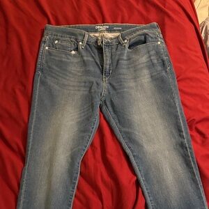 Denizen from Levi's Women's Classic Blue Jeggings